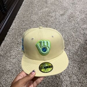 Beige Milwaukee Brewers Baseball Cap